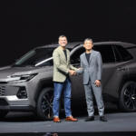【画像】【速報】トヨタの大人気SUVが待望のフルモデルチェンジ！　６代目RAV４がさまざまな新機能を引っ提げ堂々デビュー 〜 画像52