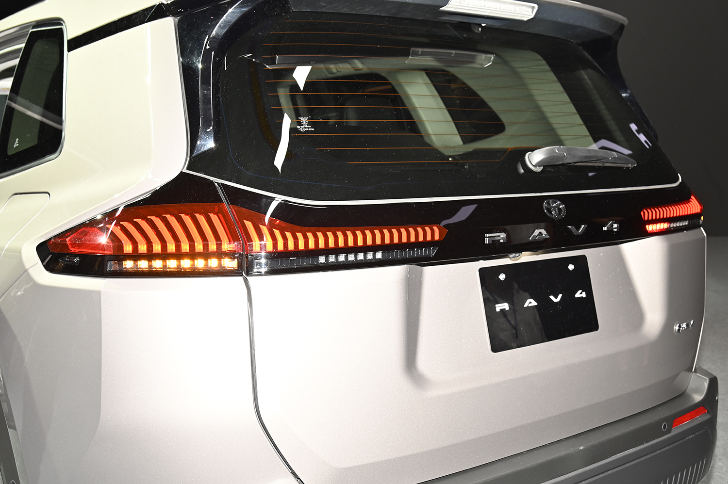 新型RAV４が電動モデルだけの設定に踏み込んだワケ 〜 画像10