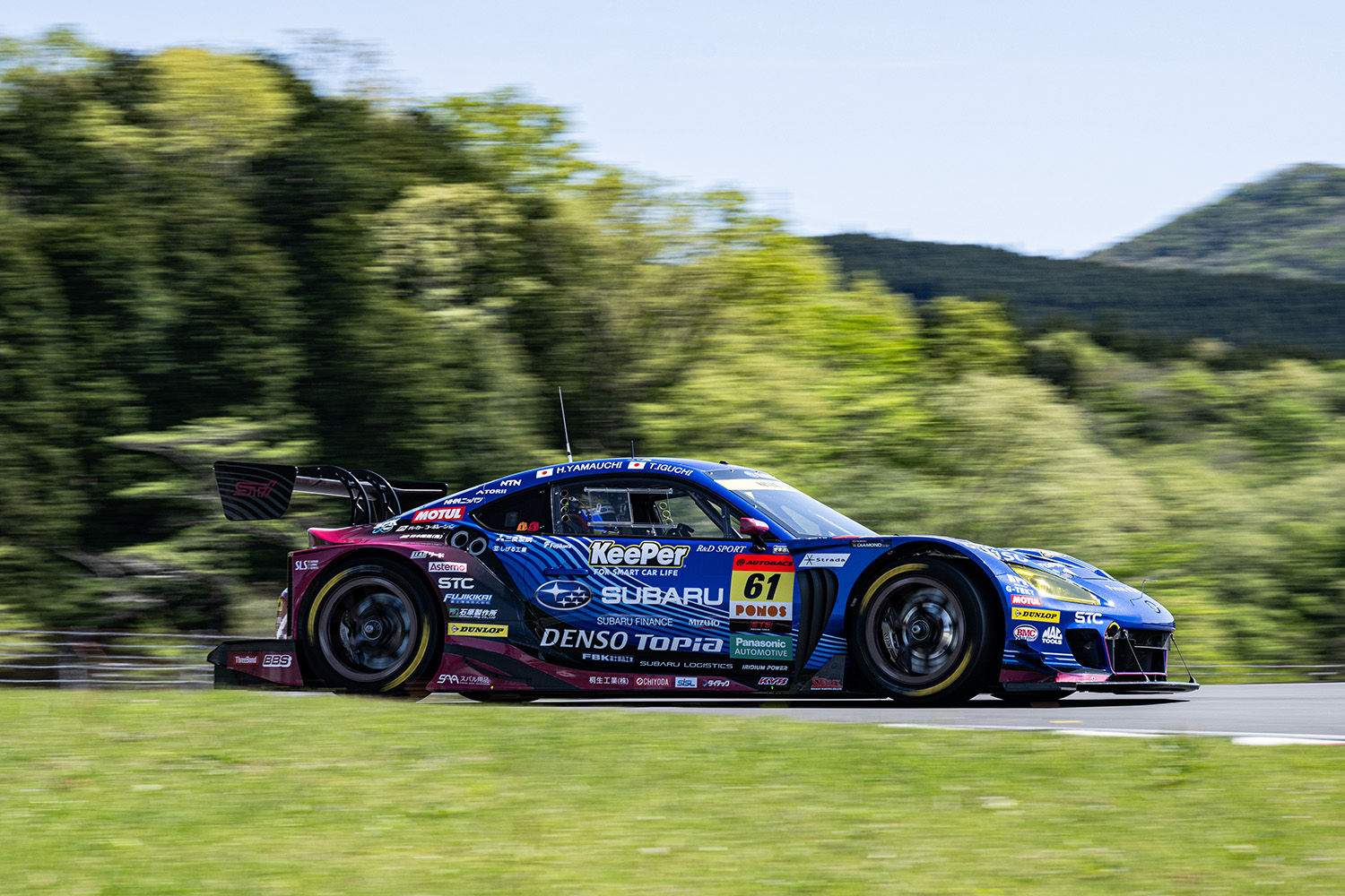 61号車SUBARU BRZ R&D SPORT