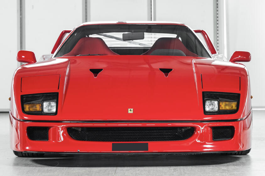 高っかいクルマを少量売って儲ける「スーパーカービジネス」の歴史！　発祥はフェラーリで復活ブガッティが道を広げた!!