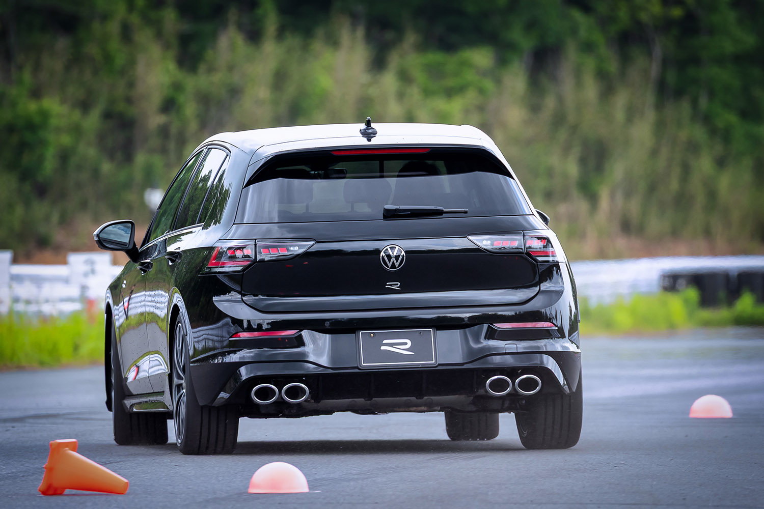 VW ゴルフR