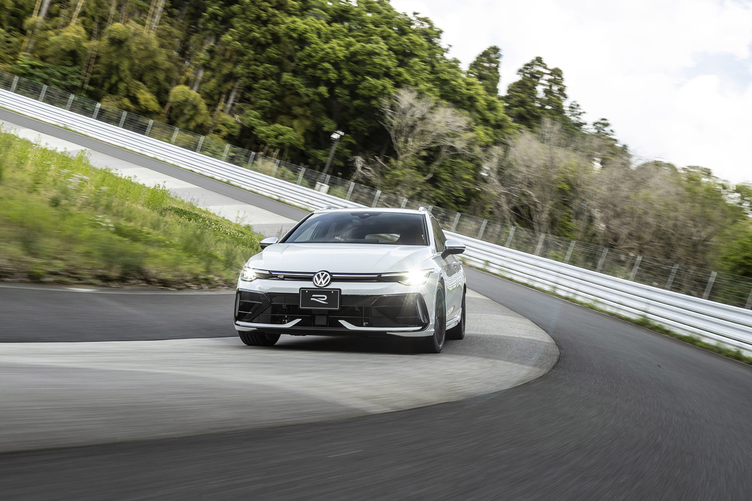 最新最強のゴルフRでポルシェエクスペリエンスセンターを全開で駆け抜けた 〜 画像3