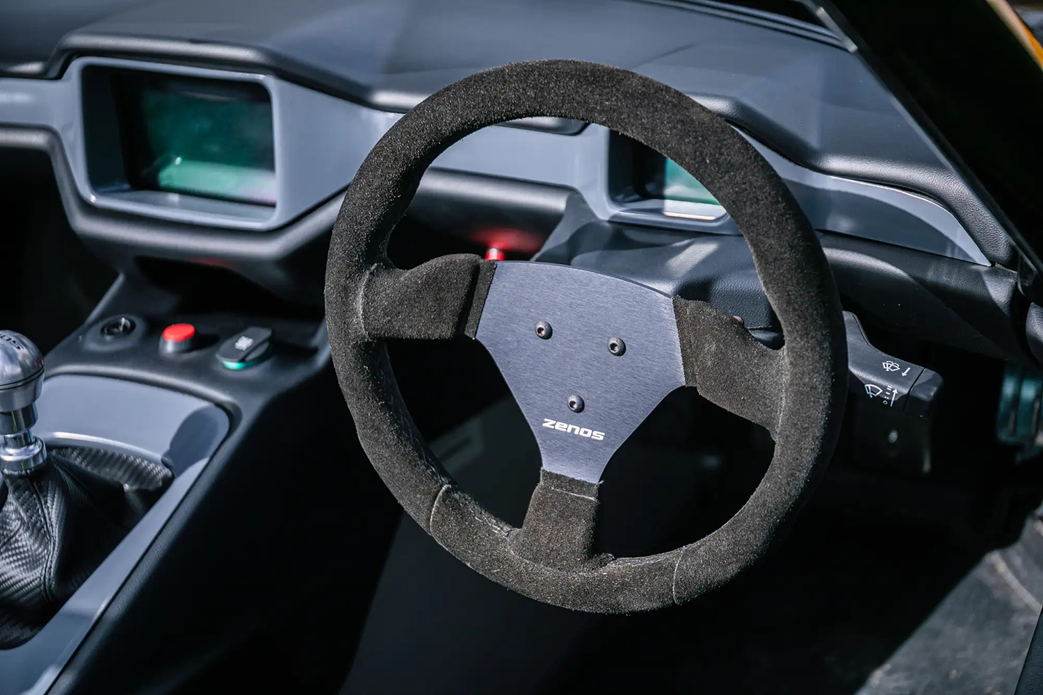 「ゼノス E10ロードスター」はカーガイ陶酔の１台だった 〜 画像2