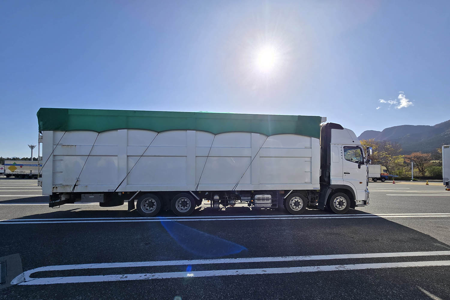 トラックの「架装」とは