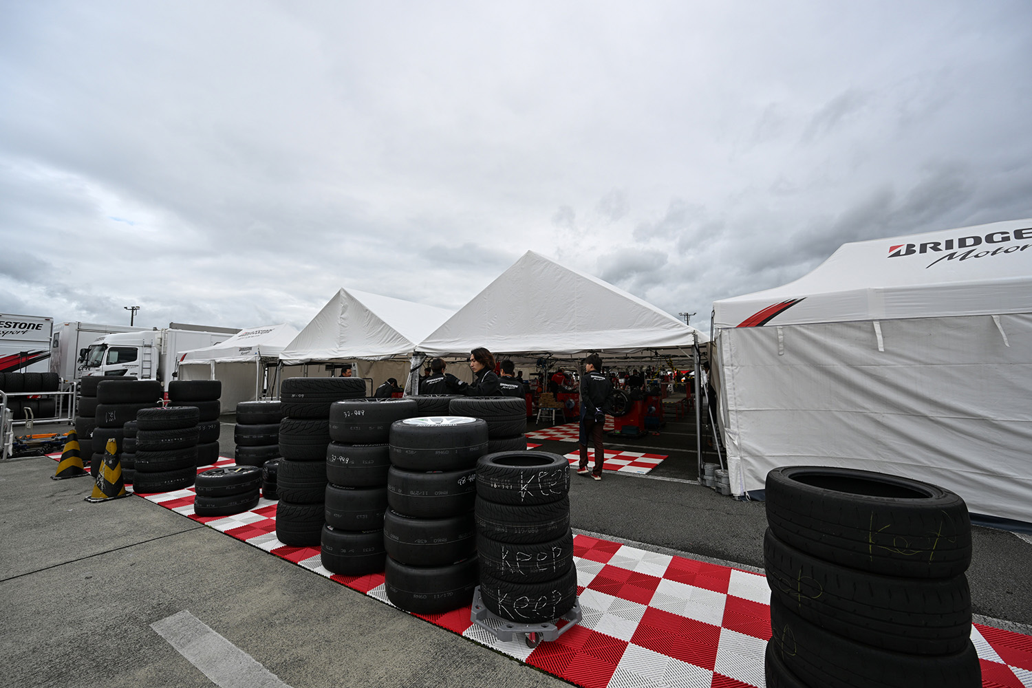 富士24時間レースで使用されるタイヤ