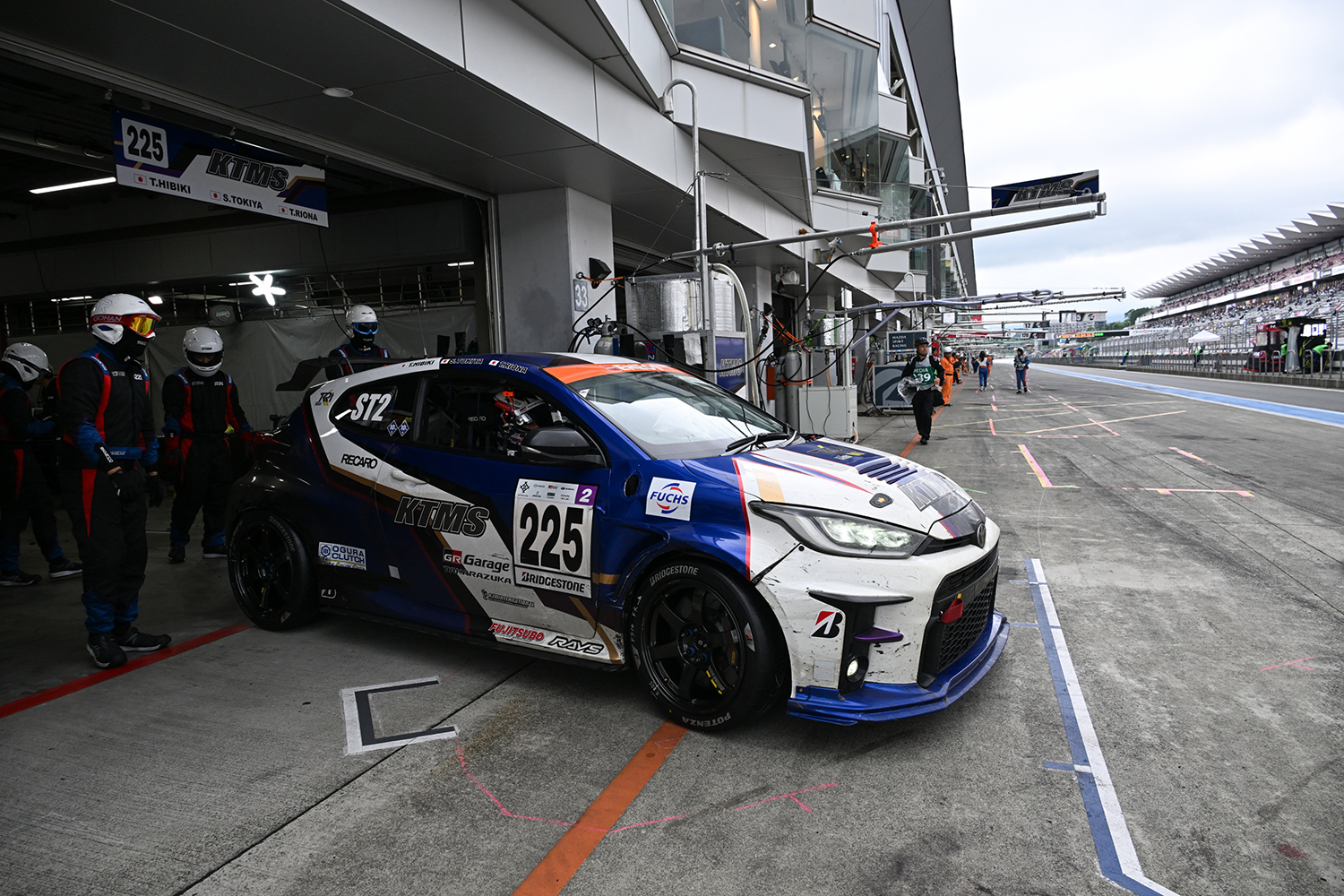 ３名で24時間レースに挑んだKTMSのドライバーを直撃 〜 画像13