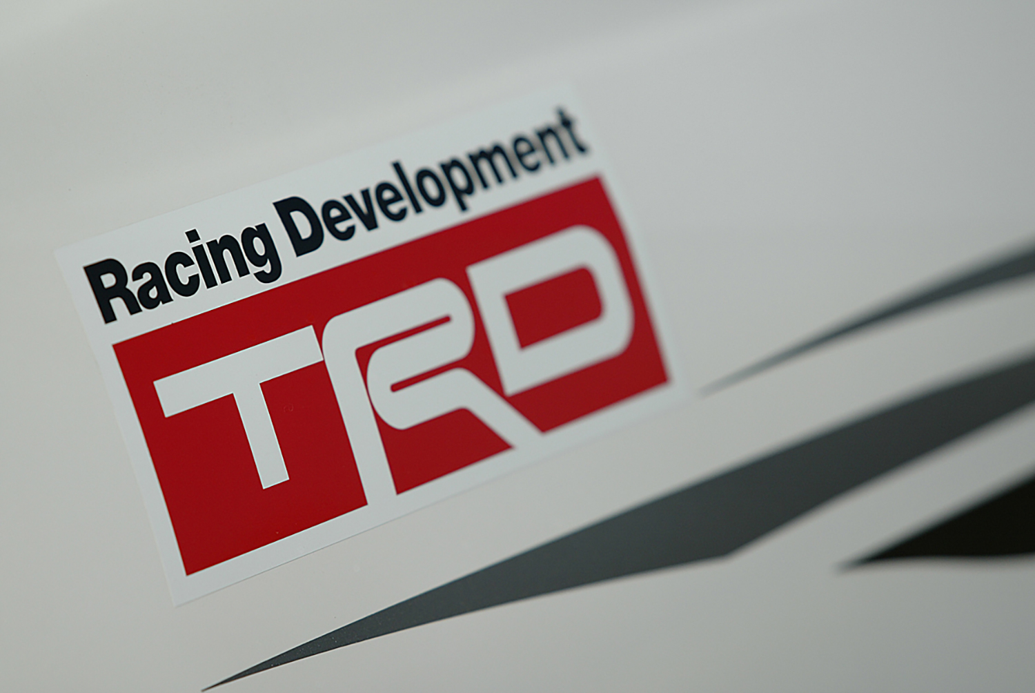 「TRD」のエンブレム