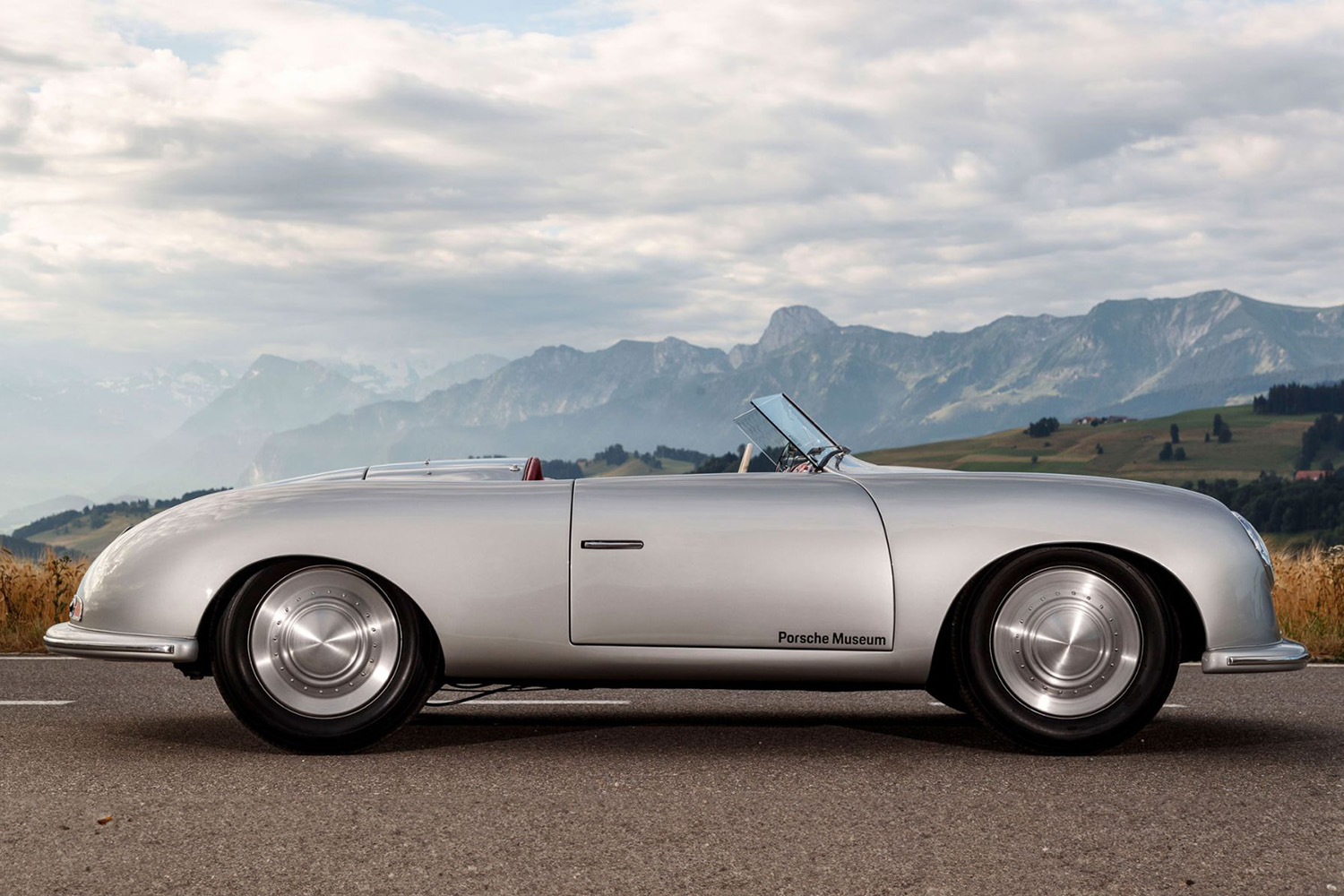 356ナンバー1というミッドシップのポルシェ 〜 画像10