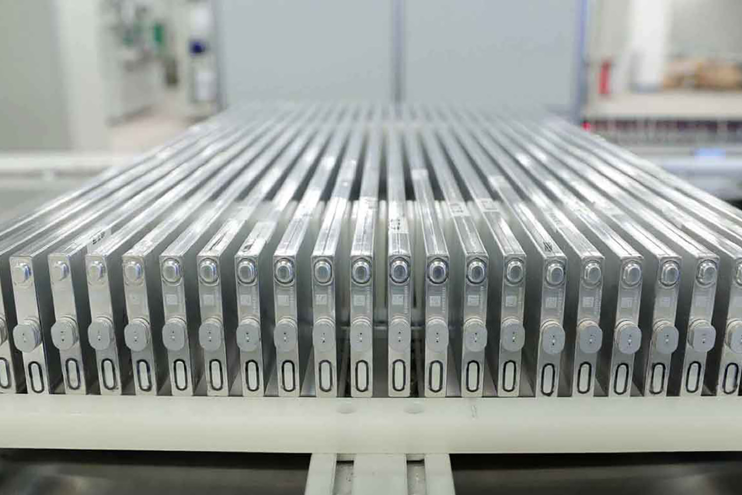 リン酸鉄系リチウムイオン電池のBYDブレードバッテリー