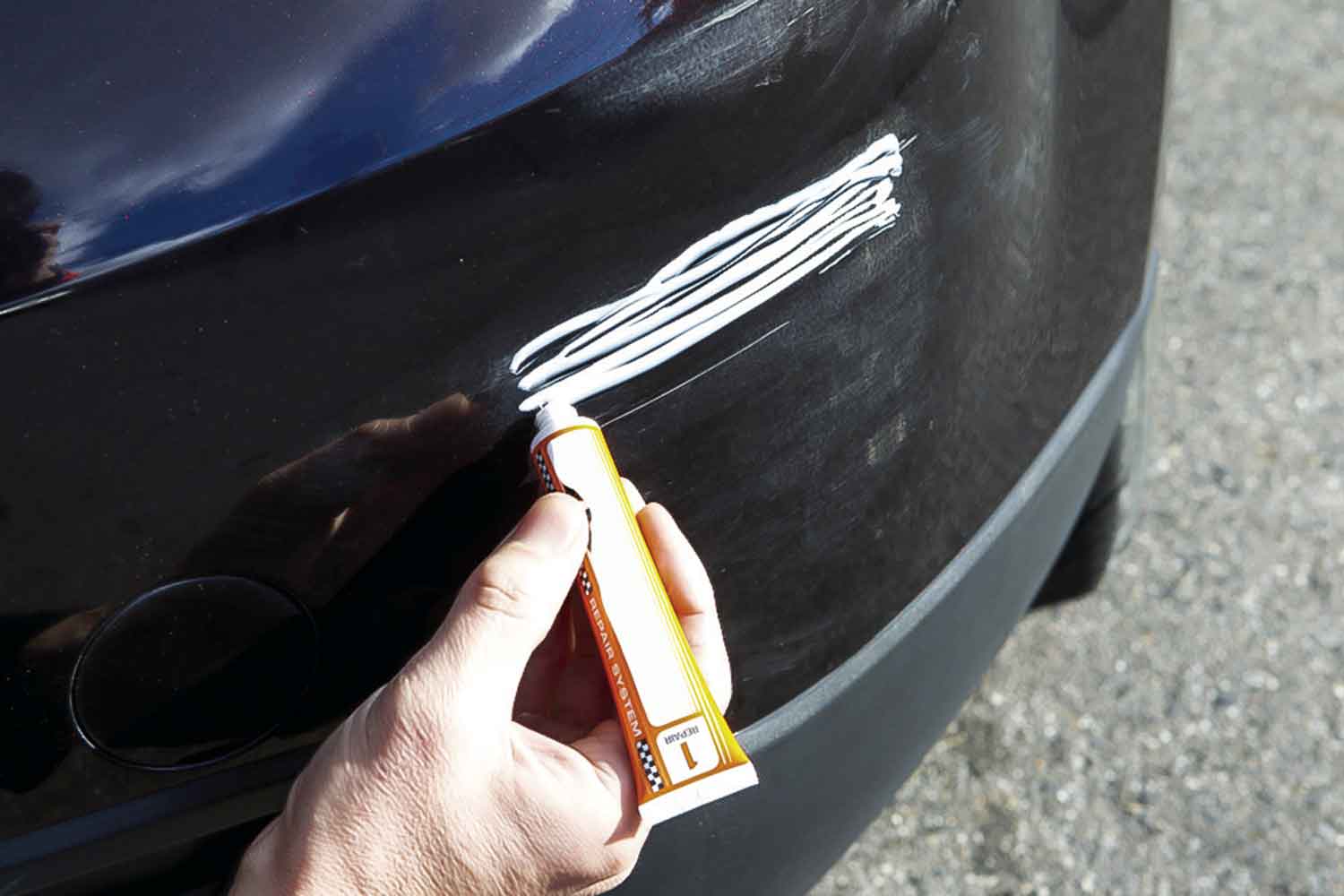 コンパウンドで傷を消しているようす 〜 画像2