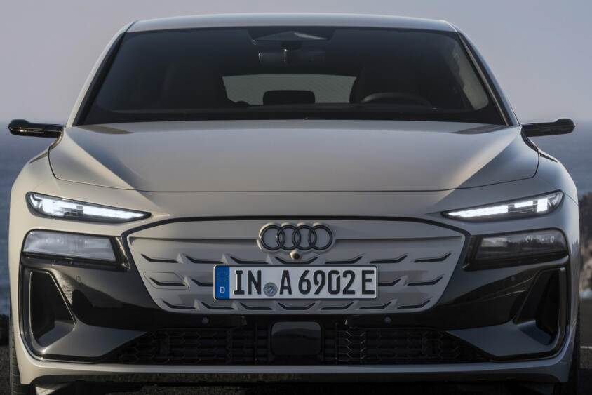 日本仕様発表前の最新アウディEV見せちゃいます！　「A6 Avant e-tron欧州仕様」を日本橋で先行展示