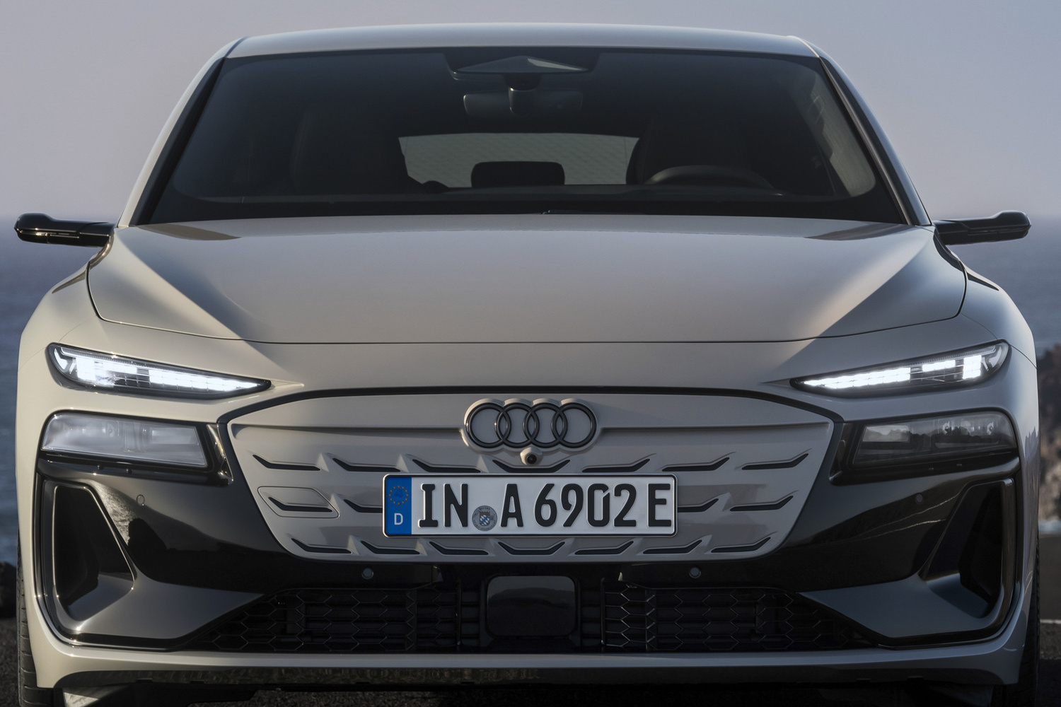 驚異の航続距離720km！ Audi A6 Avant e-tron欧州仕様を日本橋で先行展示 〜 画像3