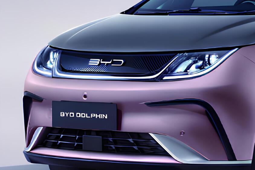 人気オプションをフル装備でも価格は据え置き！　限定30台の「BYDドルフィン・グレイトフルピンク」はコスパ最強の特別仕様車だ