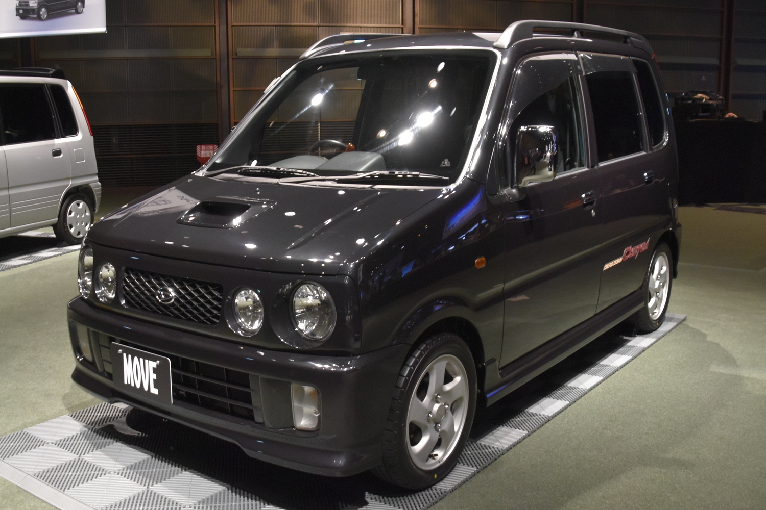 2代目「ムーヴ カスタム」のフロントスタイリング