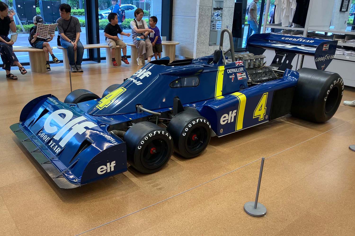 唯一無二の6輪F1・タイレルP34