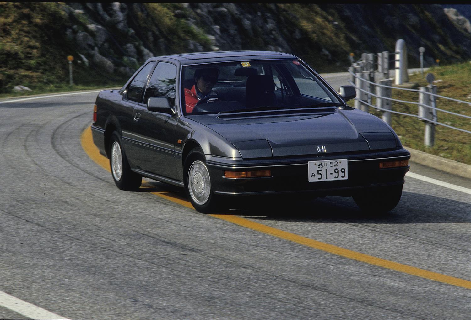 4WSを搭載したホンダ・プレリュード
