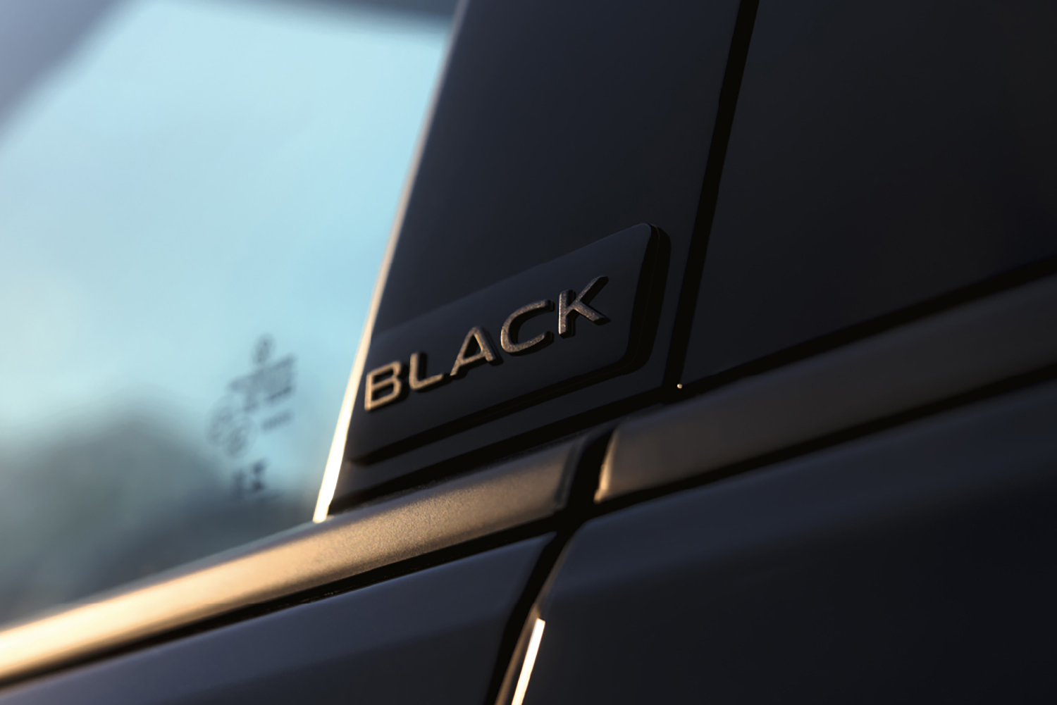 フォルクスワーゲン 限定車「ゴルフR ブラックエディション／ゴルフ R ヴァリアント ブラックスタイル」 発表 〜 画像6