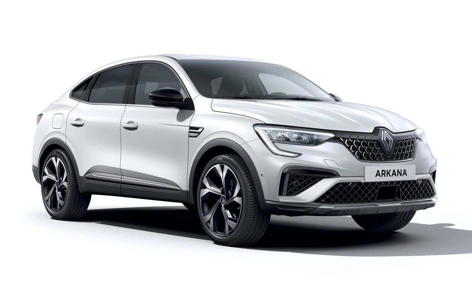 新色のトワイライトカラーで魅せるミドルクラスSUV！　インテリアも豪華になった特別仕様車「アルカナ テクノ」登場 〜 画像2