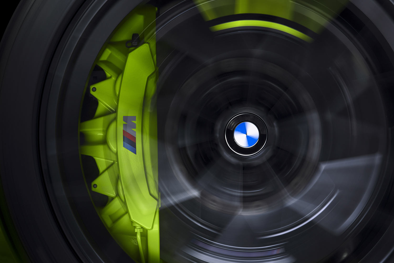 BMW M4 CS VR46のブレーキキャリパー