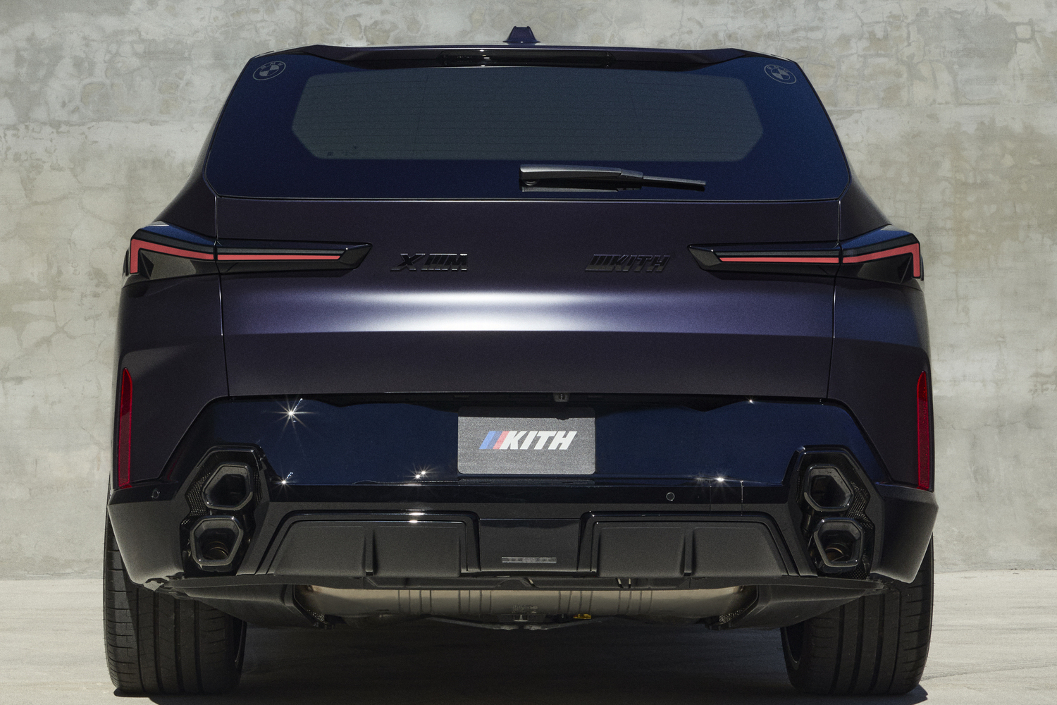 日本導入は1台のみ！　BMWとKithが手がけた47台限定のプレミアムSUV「XM by Kith」登場 〜 画像18