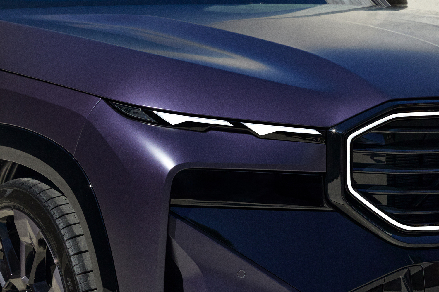 日本導入は1台のみ！　BMWとKithが手がけた47台限定のプレミアムSUV「XM by Kith」登場 〜 画像14