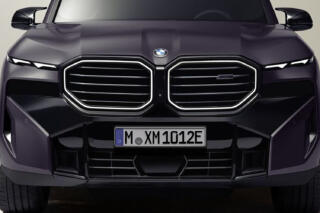 日本導入は1台のみ！　BMWとKithが手がけた47台限定のプレミアムSUV「XM by Kith」登場