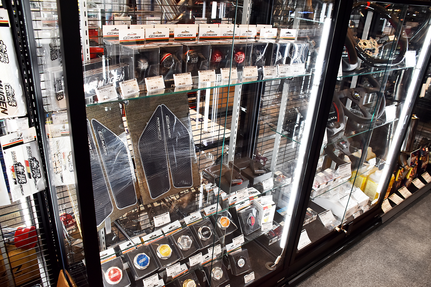 スーパーオートバックス東福岡店内に誕生したAPIT PERFORMANCE GARAGE＆HKS GATE FUKUOKA 〜 画像28