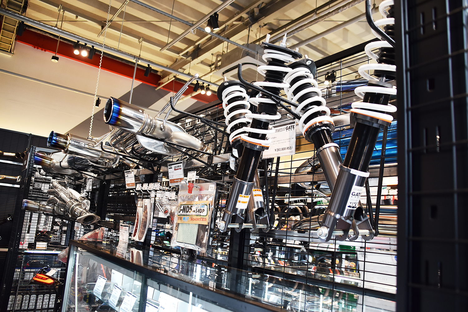 スーパーオートバックス東福岡店内に誕生したAPIT PERFORMANCE GARAGE＆HKS GATE FUKUOKA 〜 画像29