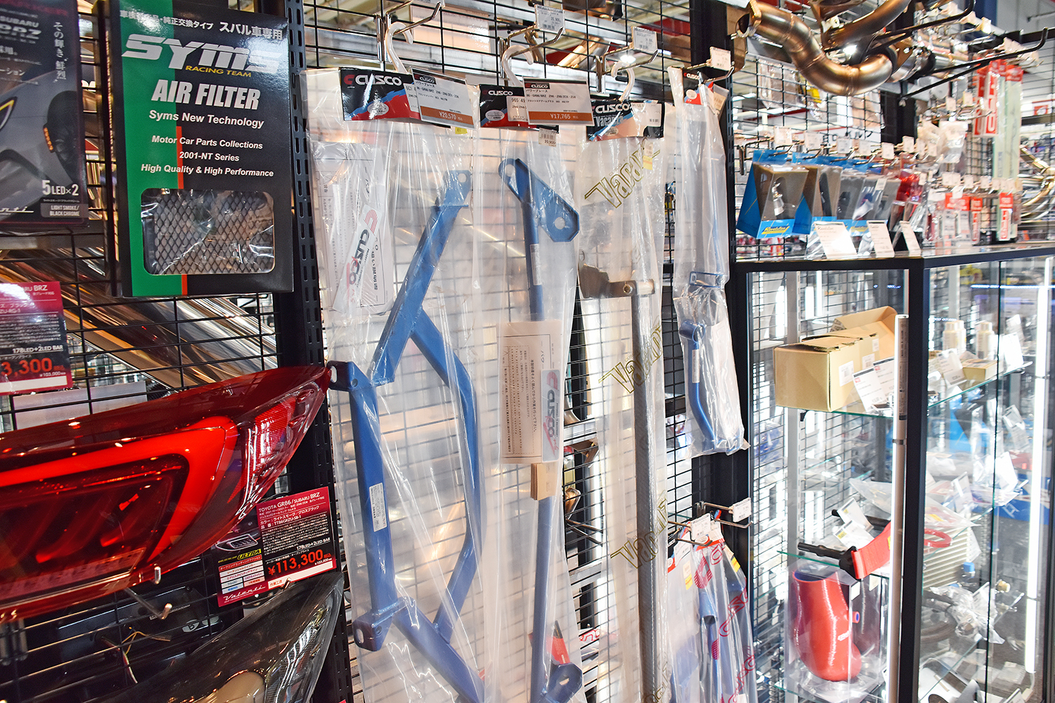 スーパーオートバックス東福岡店内に誕生したAPIT PERFORMANCE GARAGE＆HKS GATE FUKUOKA 〜 画像38