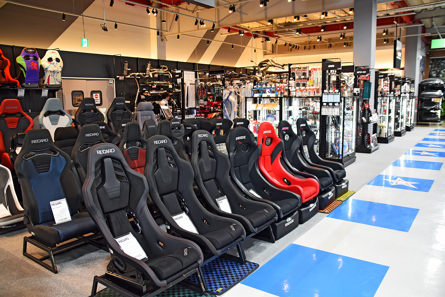 スーパーオートバックス東福岡店内に誕生したAPIT PERFORMANCE GARAGE＆HKS GATE FUKUOKA 〜 画像41