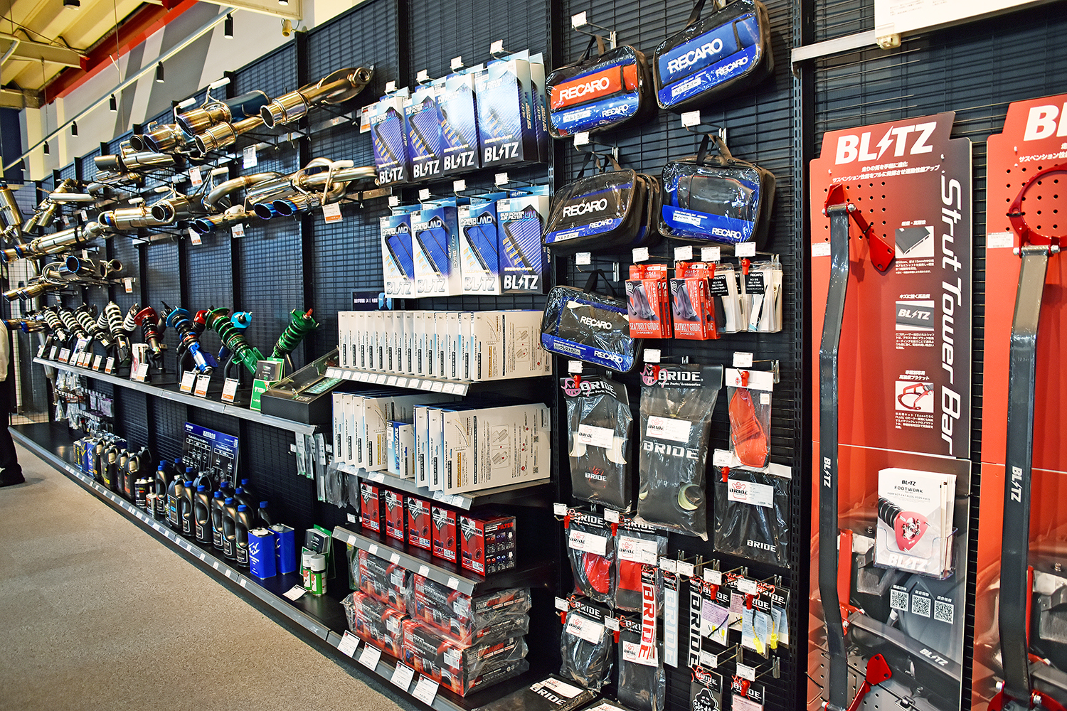 スーパーオートバックス東福岡店内に誕生したAPIT PERFORMANCE GARAGE＆HKS GATE FUKUOKA 〜 画像68