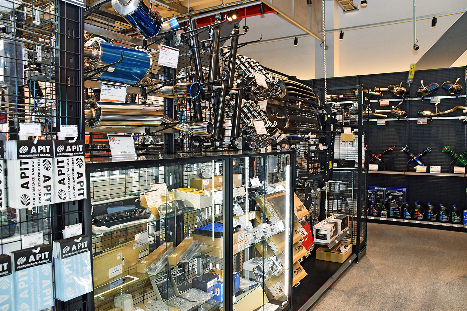 スーパーオートバックス東福岡店内に誕生したAPIT PERFORMANCE GARAGE＆HKS GATE FUKUOKA 〜 画像69