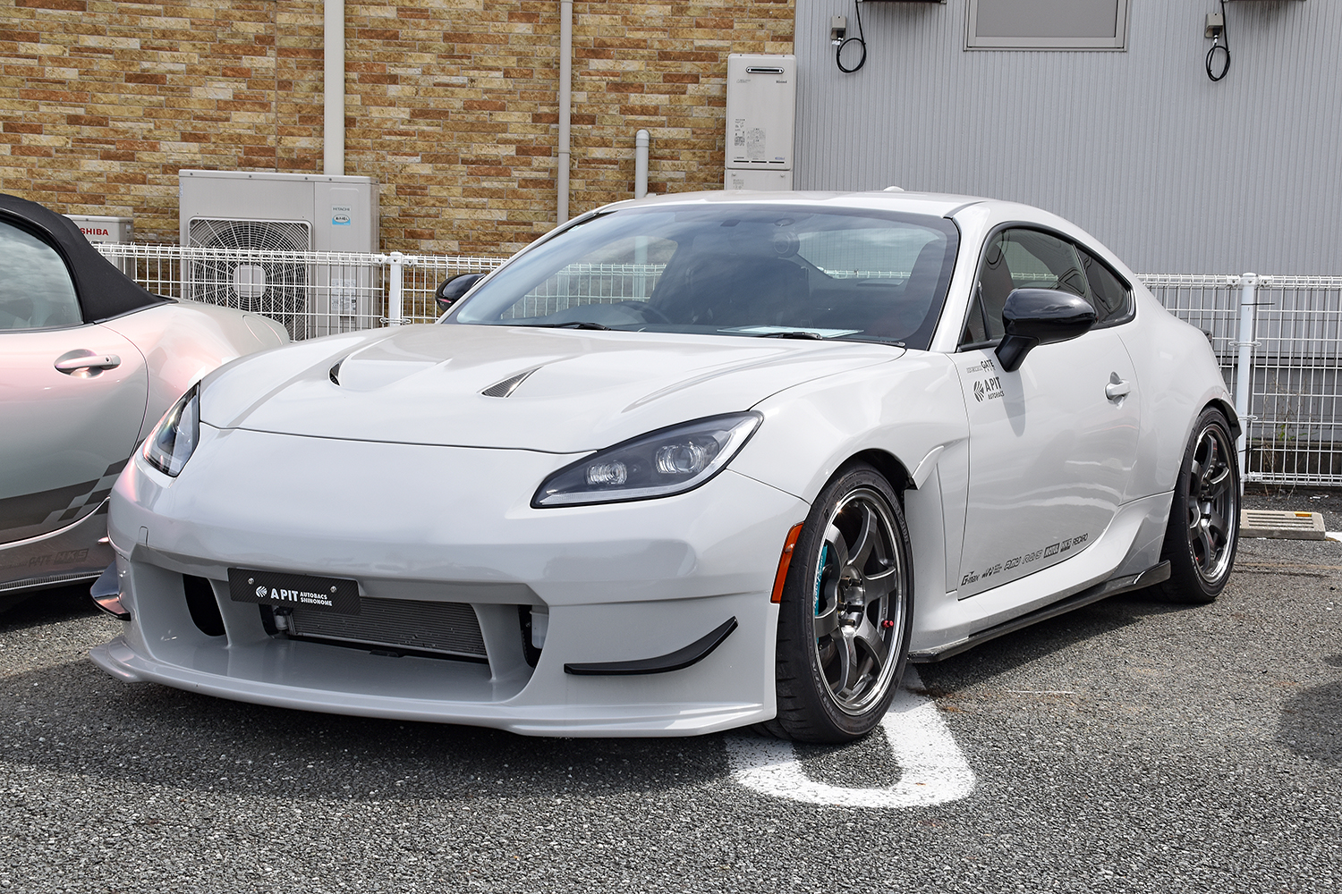 スーパーオートバックス東福岡店内に誕生したAPIT PERFORMANCE GARAGE＆HKS GATE FUKUOKA 〜 画像107