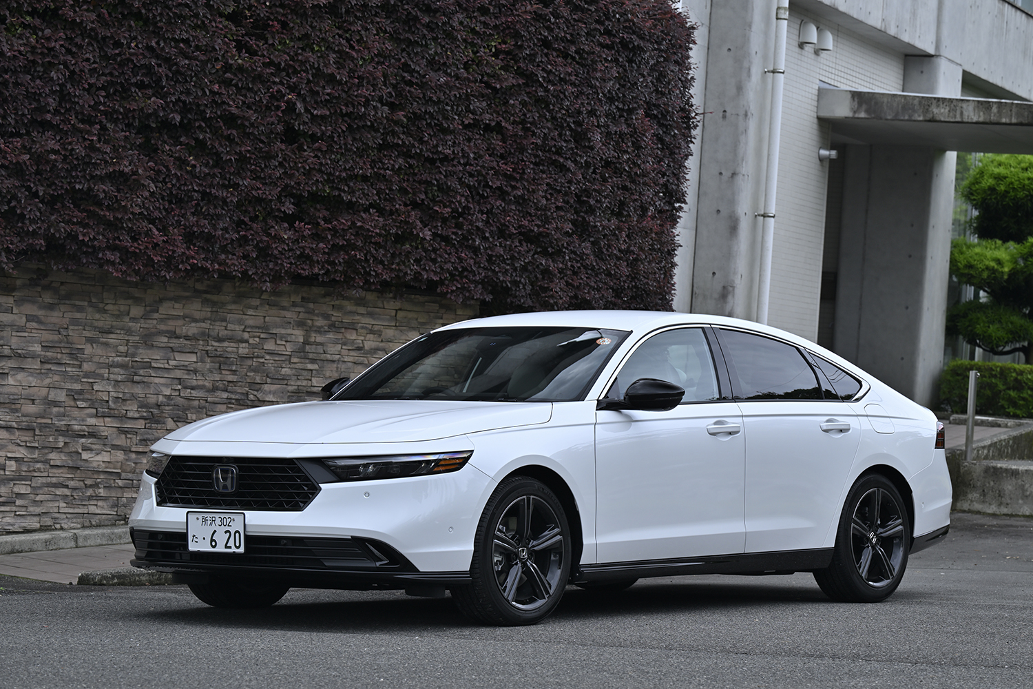中谷明彦がホンダ・アコードの新グレード「e:HEV Honda SENSING 360+」に試乗 〜 画像1