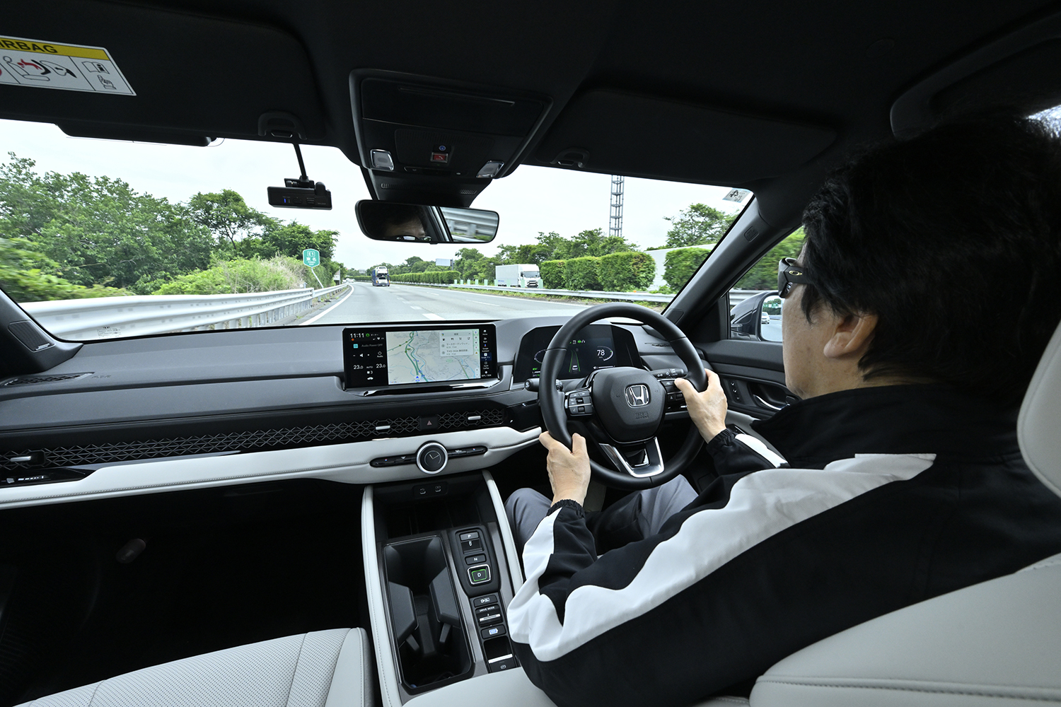 中谷明彦がホンダ・アコードの新グレード「e:HEV Honda SENSING 360+」に試乗 〜 画像38