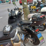 【画像】やっぱり中国はこうでなくちゃ!?　クルマもバイクも歩行者お構いなしの「カオスっぷり」はまだまだ健在だった！ 〜 画像3