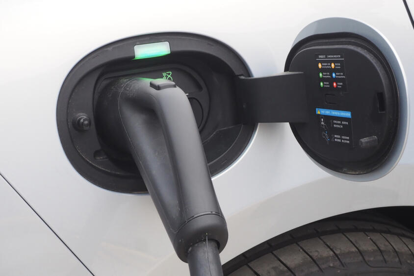 トランプ大統領の次なる標的は「CHAdeMO」！　日本独自のEV充電規格はアリかナシか？