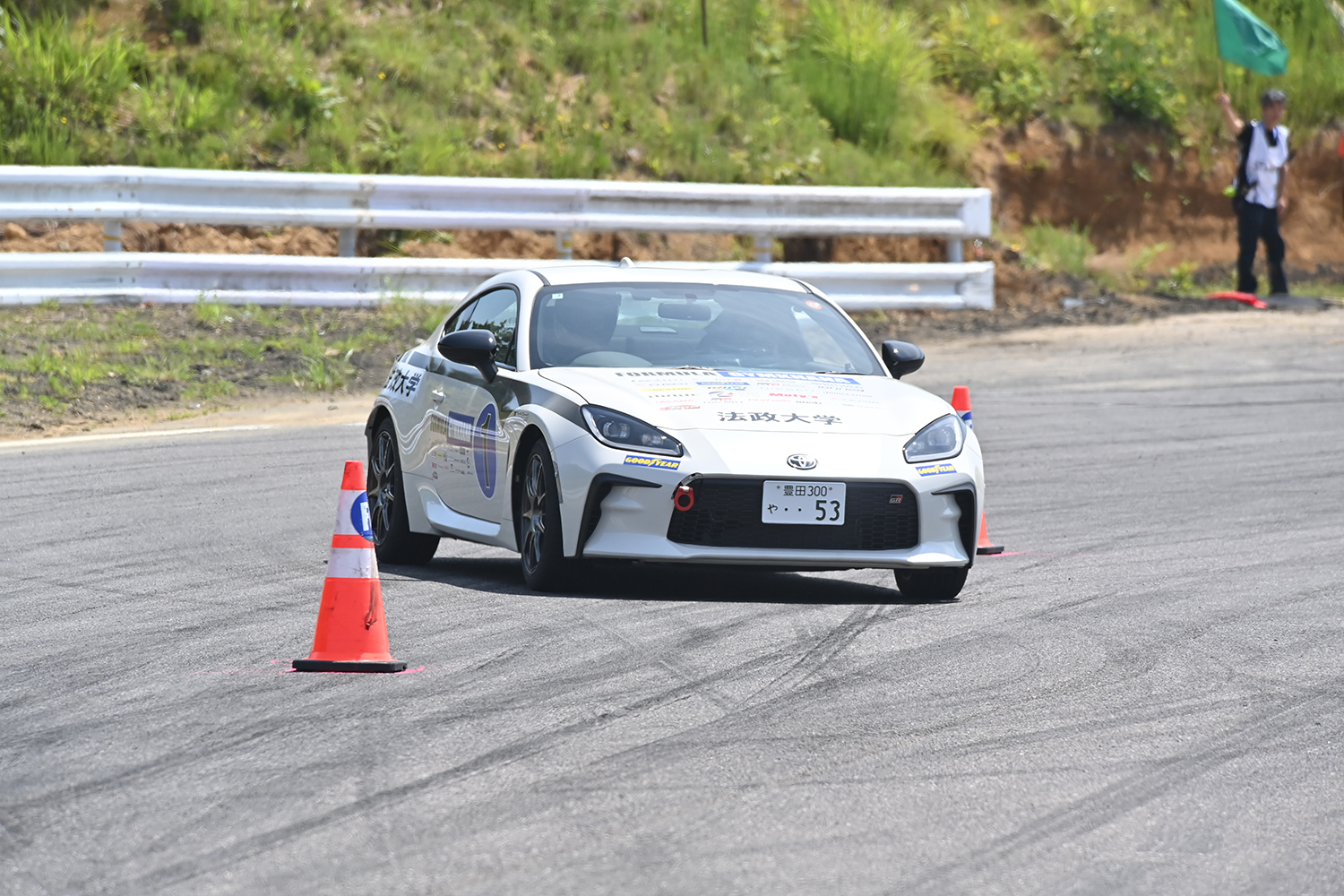 「フォーミュラジムカーナ」激戦のRd.2を勝ち抜いたのは初参戦の明治大学！　女子クラスは上智大学の遠藤汐里さんが制覇!! 〜 画像44
