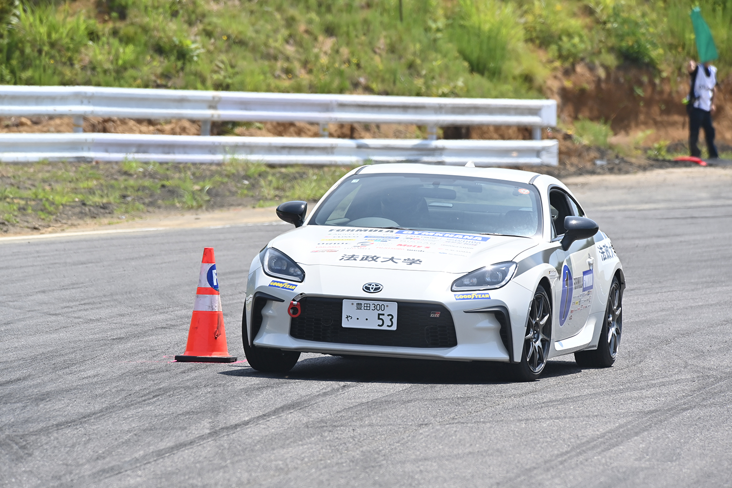 「フォーミュラジムカーナ」激戦のRd.2を勝ち抜いたのは初参戦の明治大学！　女子クラスは上智大学の遠藤汐里さんが制覇!! 〜 画像45