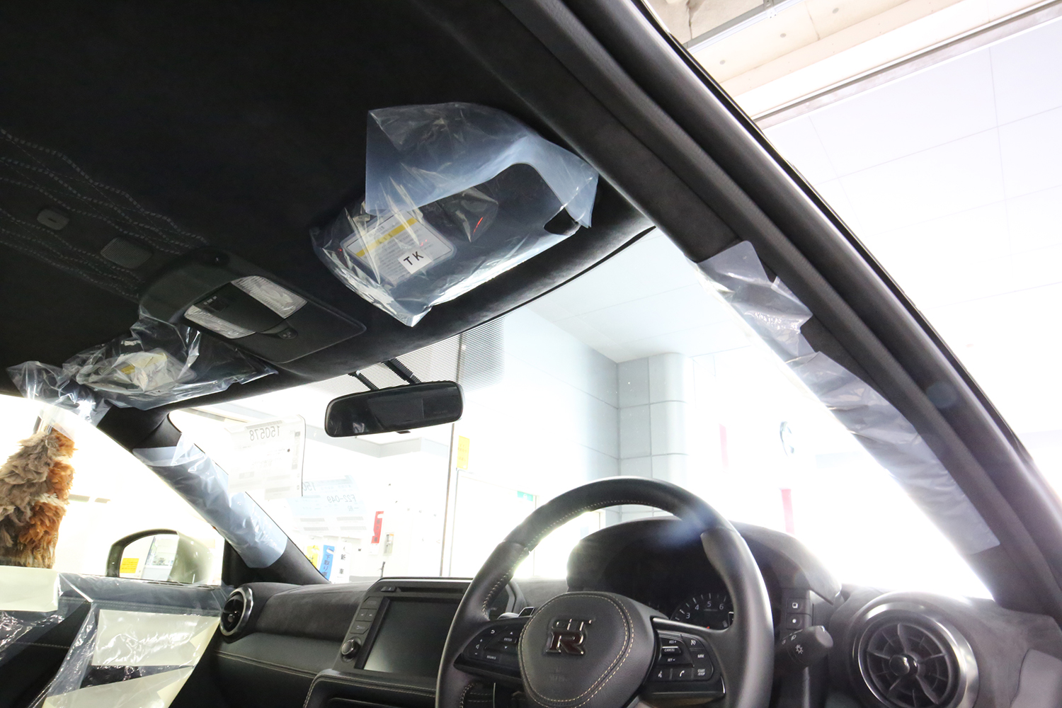 新車時についてる保護シートをいつまでも貼っててはいけないワケ 〜 画像5