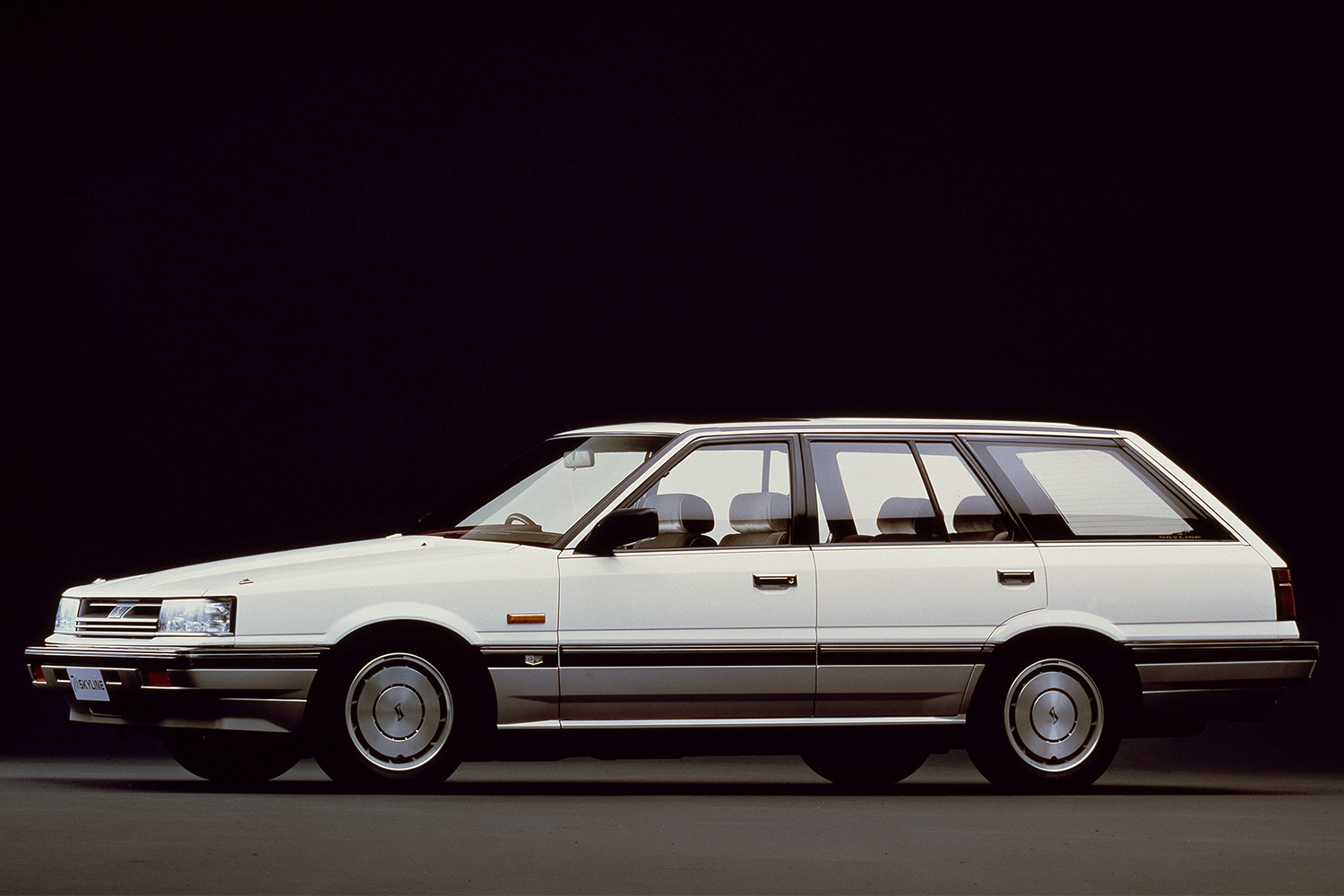 日産 スカイラインワゴン（R31） 〜 画像9