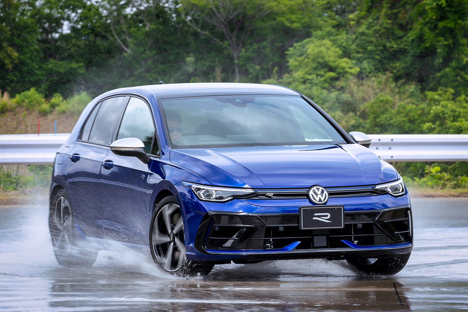 モータージャーナリストの桂伸一がVWゴルフR・ゴルフRヴァリアント・ゴルフGTIに試乗 〜 画像3