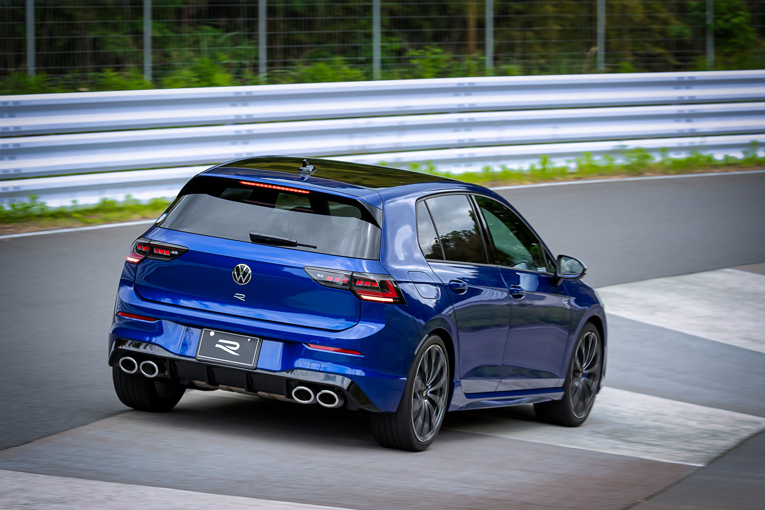 モータージャーナリストの桂伸一がVWゴルフR・ゴルフRヴァリアント・ゴルフGTIに試乗 〜 画像17