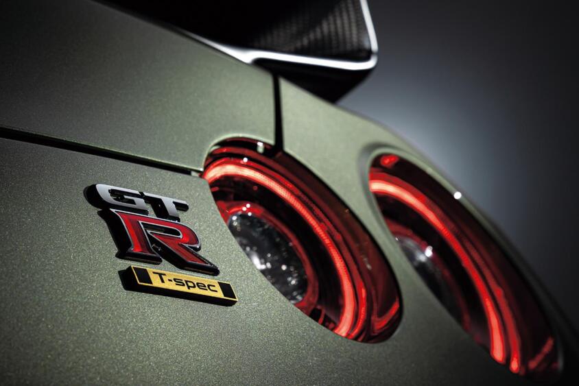 「何乗ってんの？」「GT-R」「あぁ日産の……」ちょっと待て！　トヨタにもマツダにもメルセデスにもBMWにも「ジーティーアール」はあるんだぞ!!