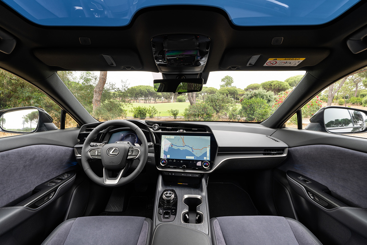 ステア・バイ・ワイヤを採用してきた「レクサスRZ550e “F SPORT”」の切れ味を一度体験したら戻れない 〜 画像34