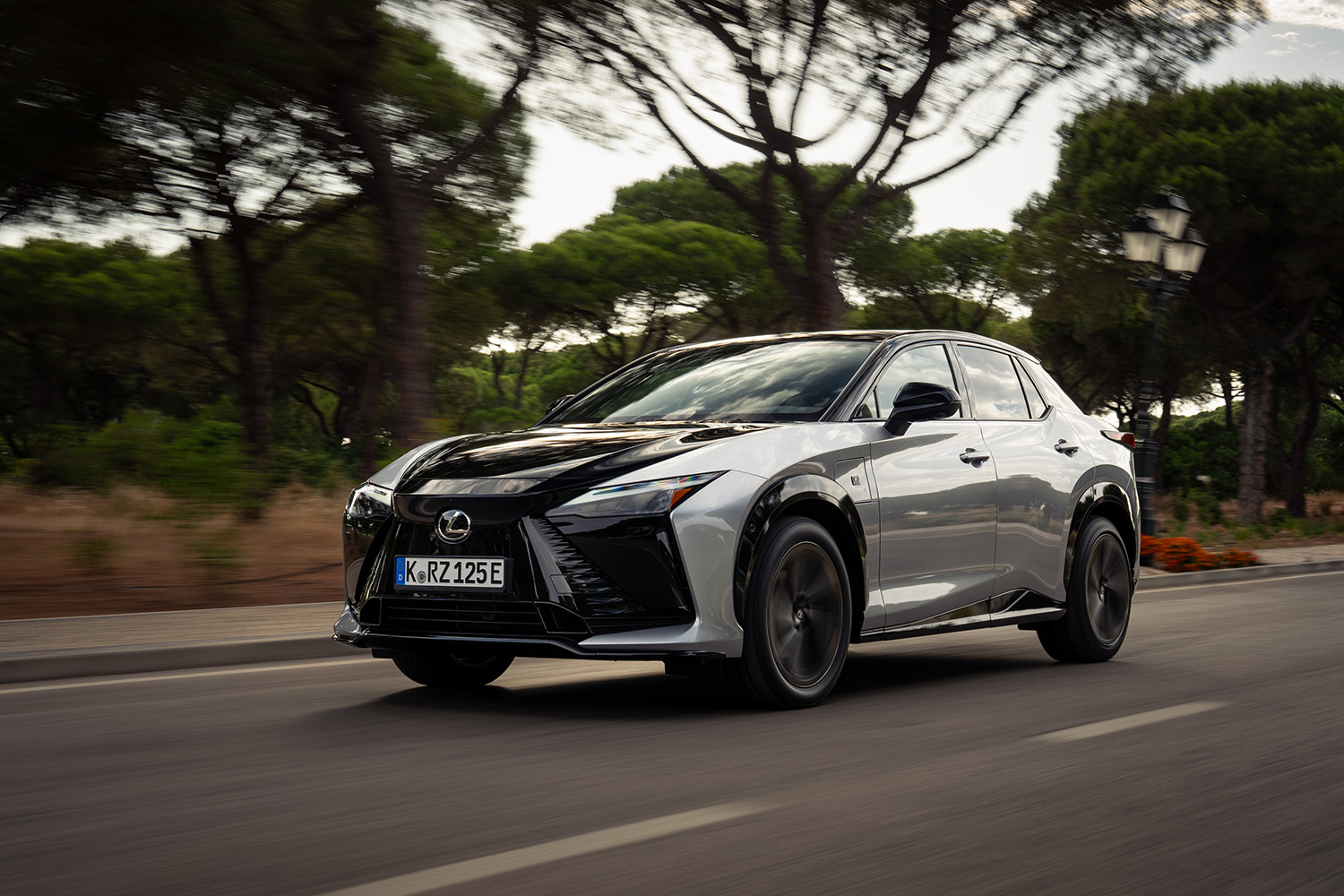 ステア・バイ・ワイヤを採用してきた「レクサスRZ550e “F SPORT”」の切れ味を一度体験したら戻れない 〜 画像47