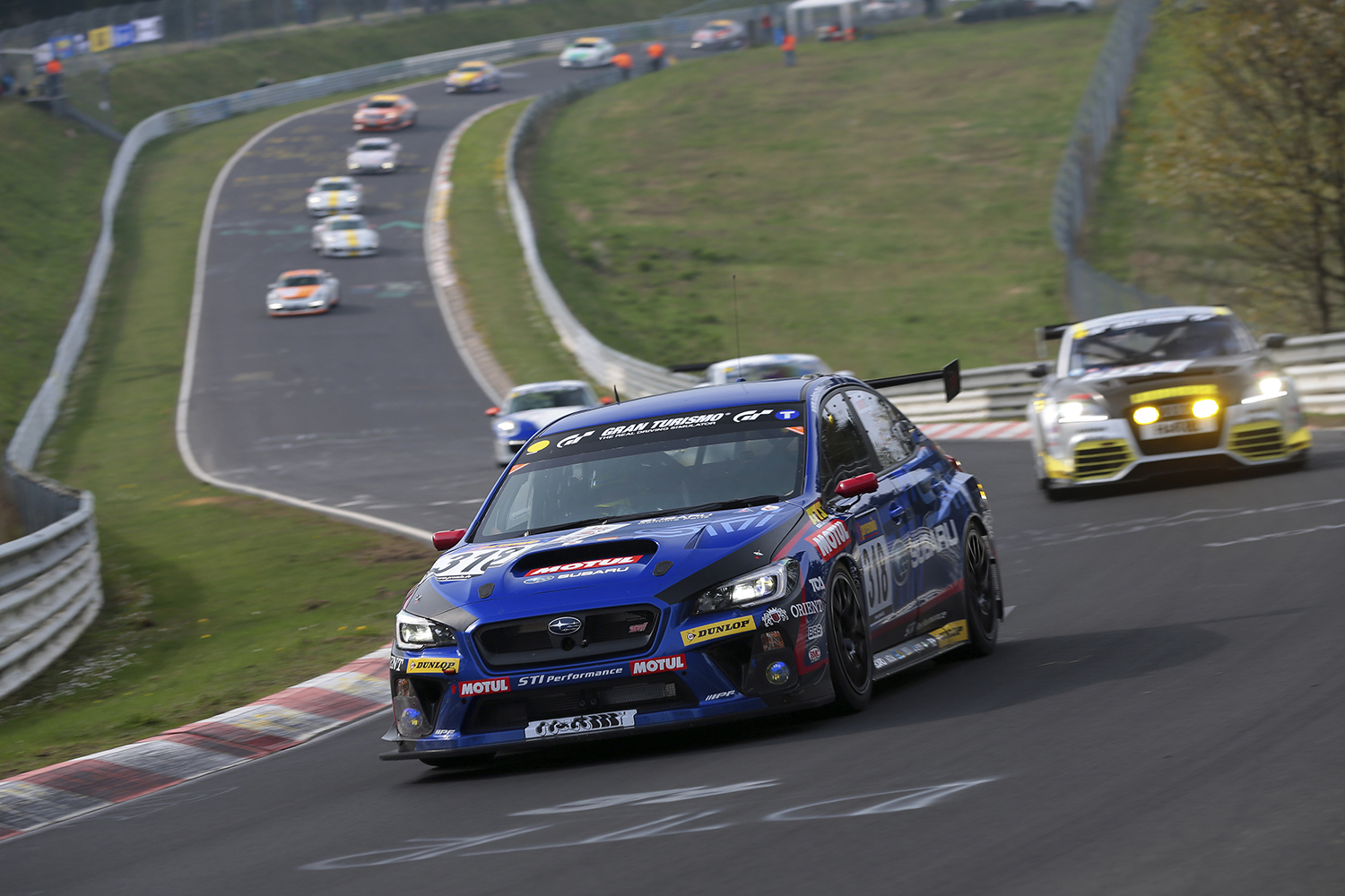 ニュルブルクリンク24時間レースのワンシーン