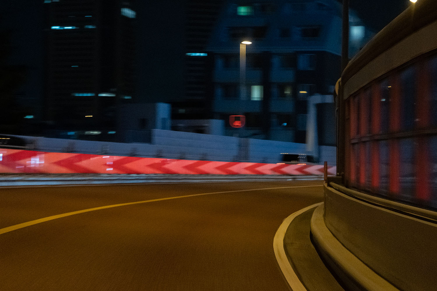 東京の首都高を何周もグルグルまわるのってアリ？