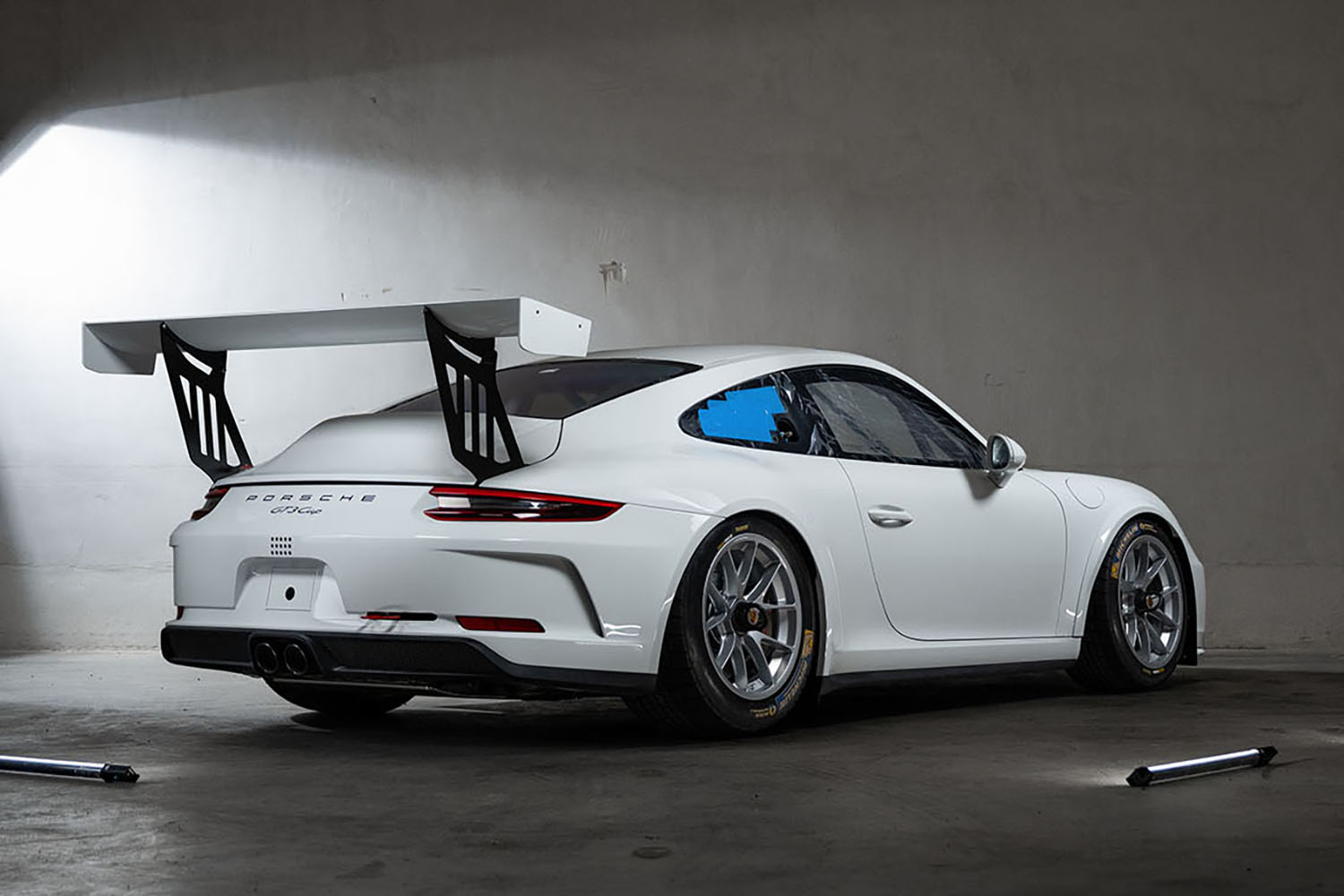 MANトラックを落札すれば６台の新車同然で激レアなポルシェ911も手に入る激アツ物件 〜 画像16
