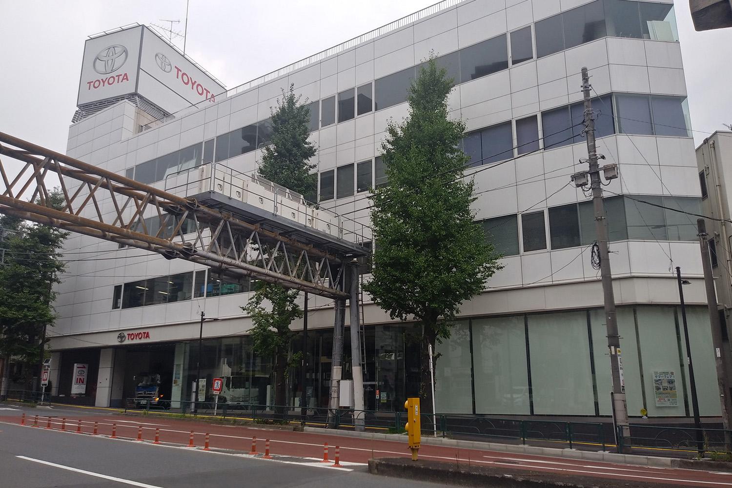 定休日のトヨタ系ディーラー